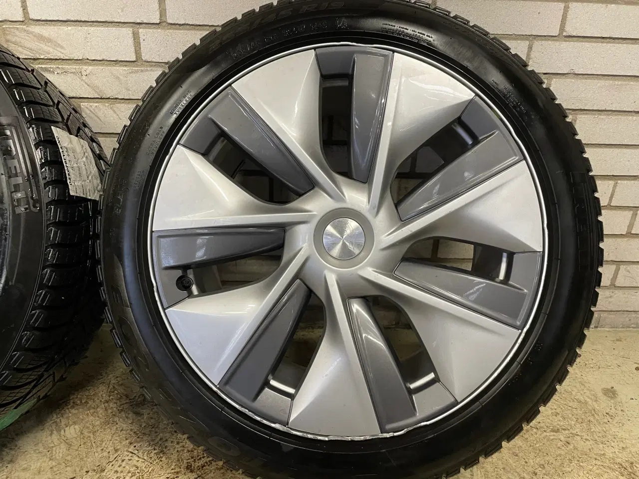 Billede 9 - 19 Tesla Model Y 255/45r19 Ref.258 vinter