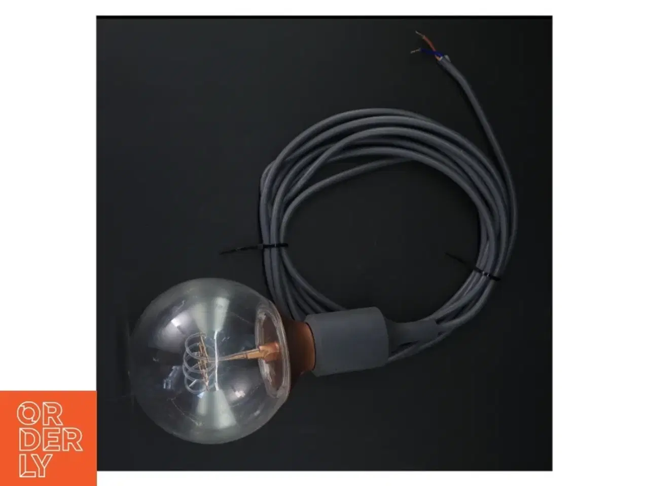 Billede 2 - Industriel pendel lampe med glødepære fra Ikea (str. Ø. 12 cm)
