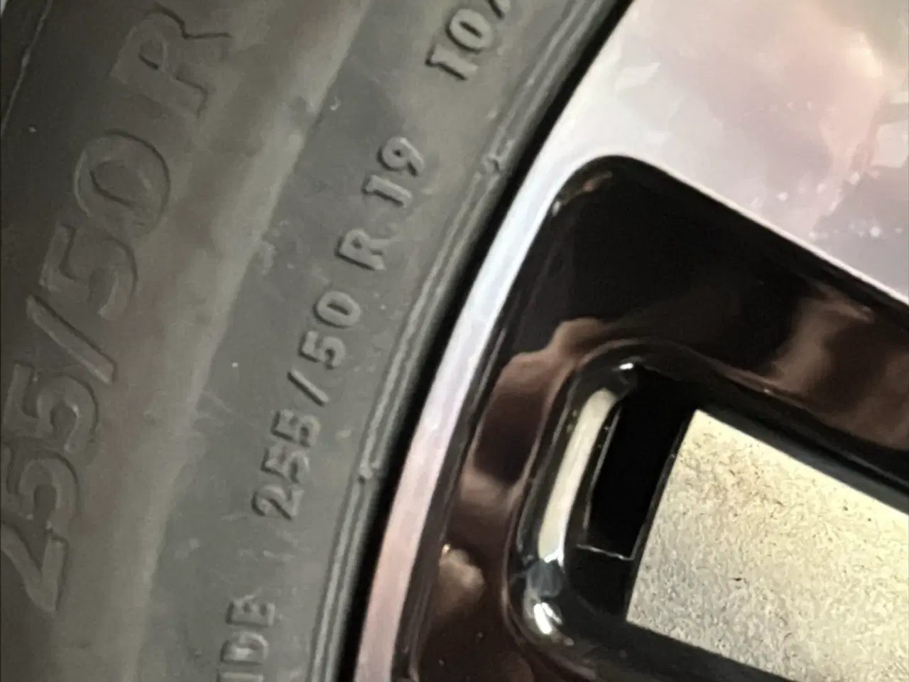 Billede 2 - ID BUZZ LIFE KORT Sommerdæk på orginale fælge