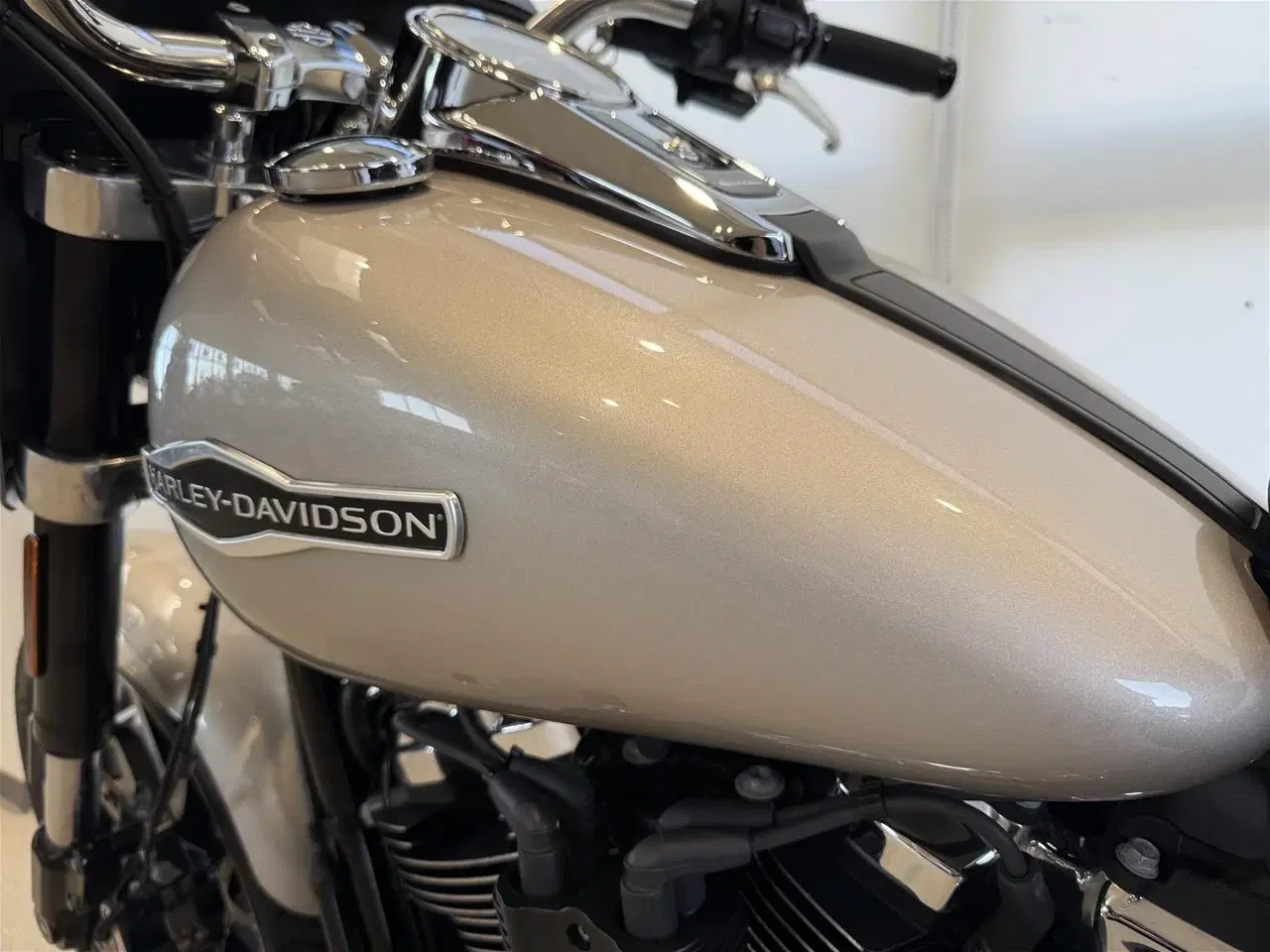 Billede 25 - Harley-Davidson FLSB Sport Glide 107"