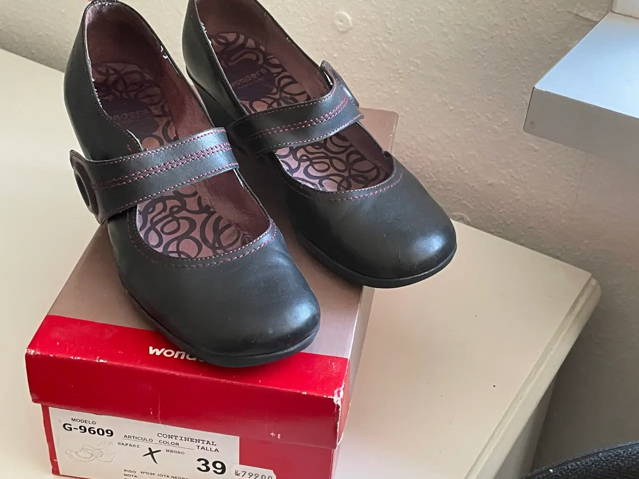 Billede 1 - Wonders-sko