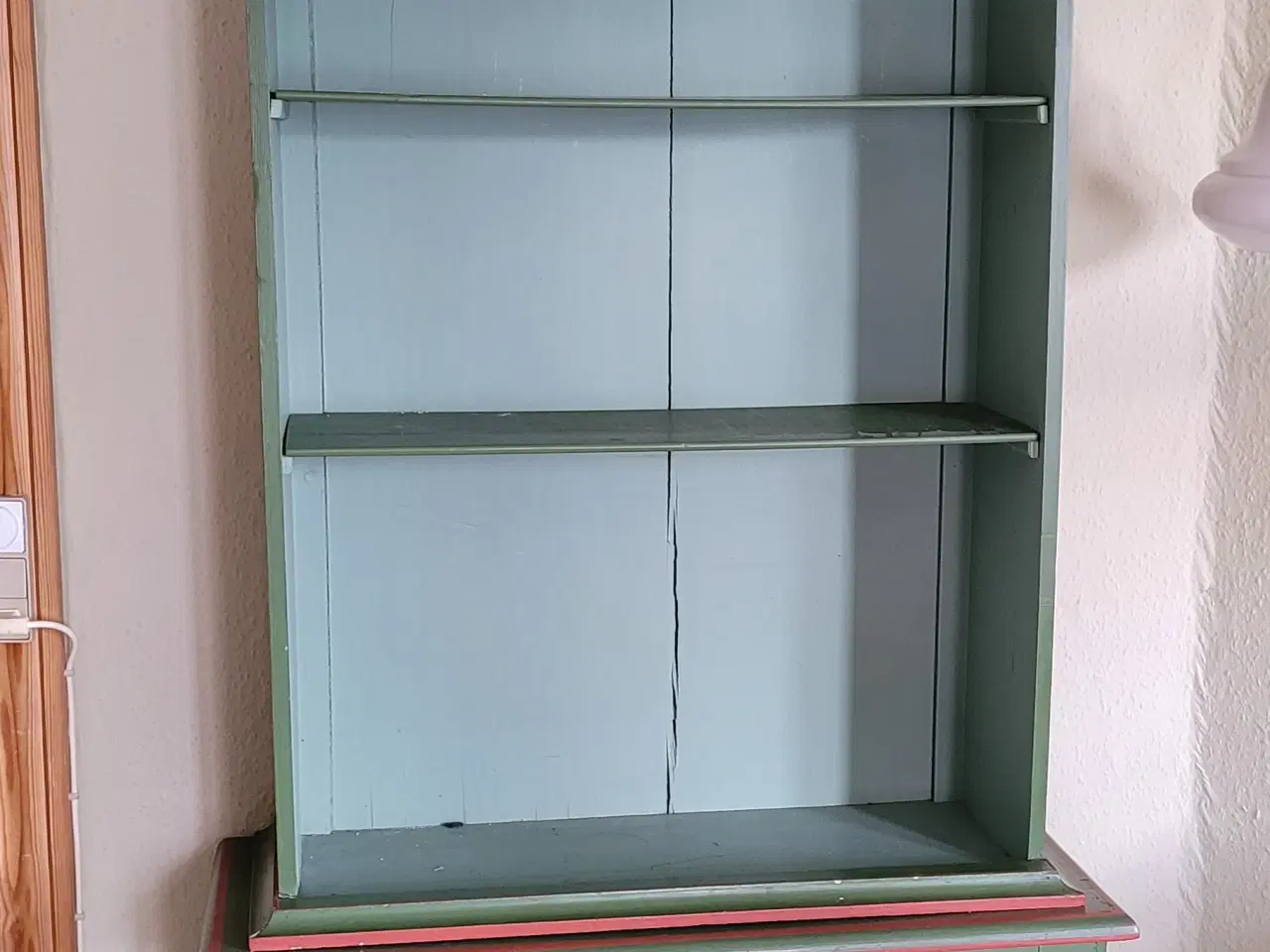 Billede 1 - Antik vitrineskab med lille bord