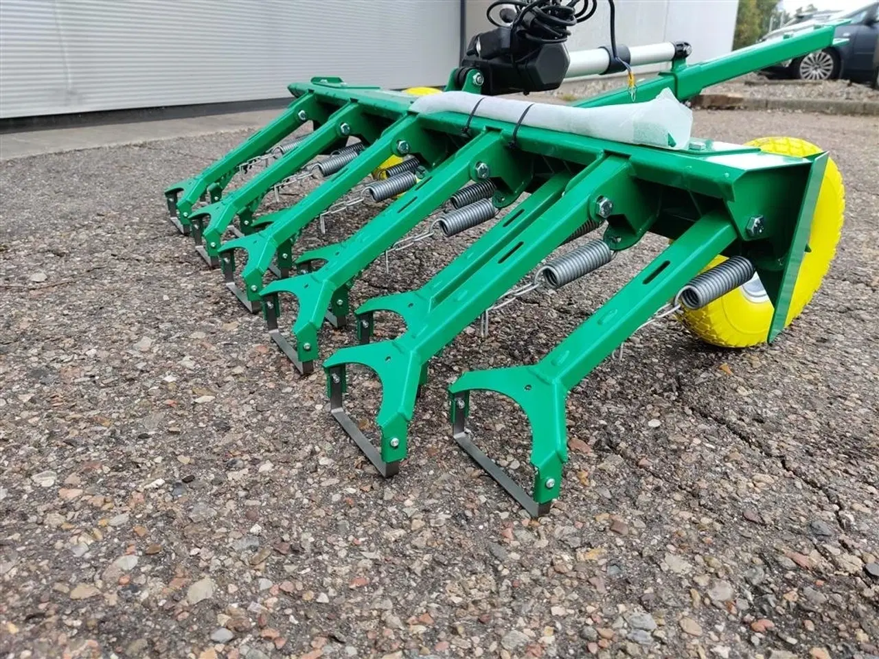 Billede 3 - - - - U-Cutter bugseret skuffejern