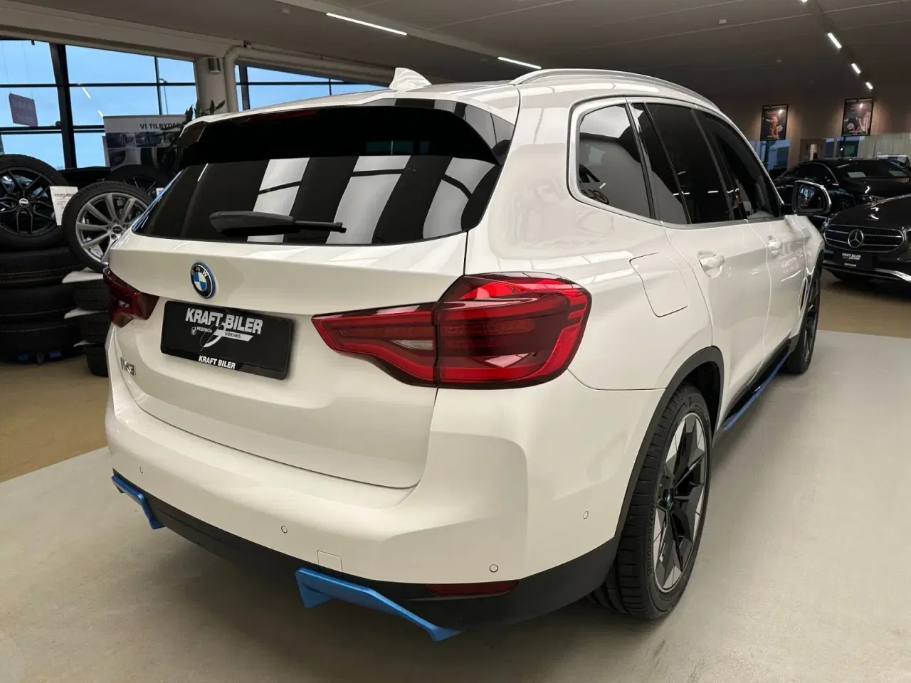 Billede 5 - BMW iX3  Charged Impressive