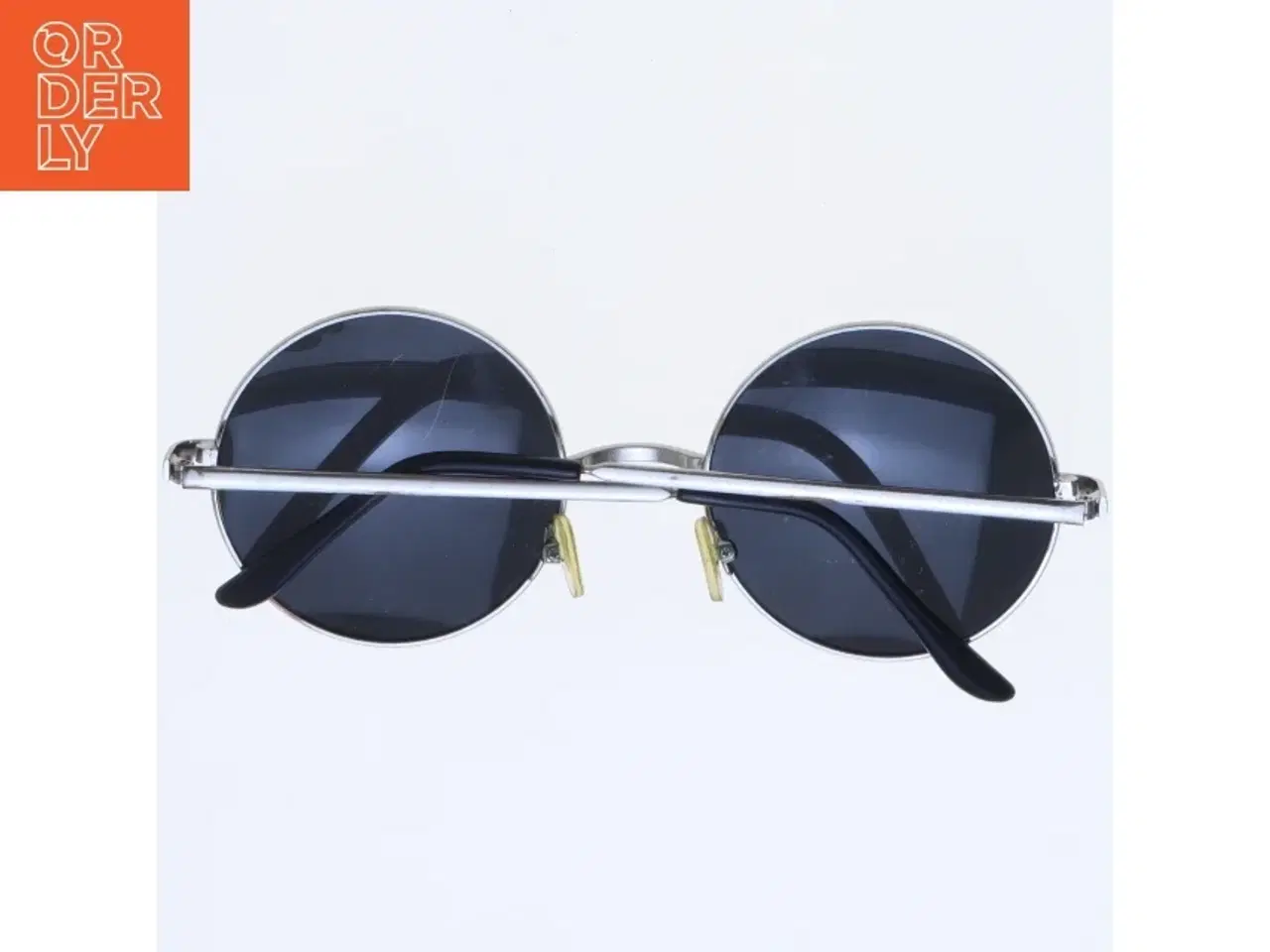 Billede 2 - Runde solbriller (str. 13 komma 5 cm)