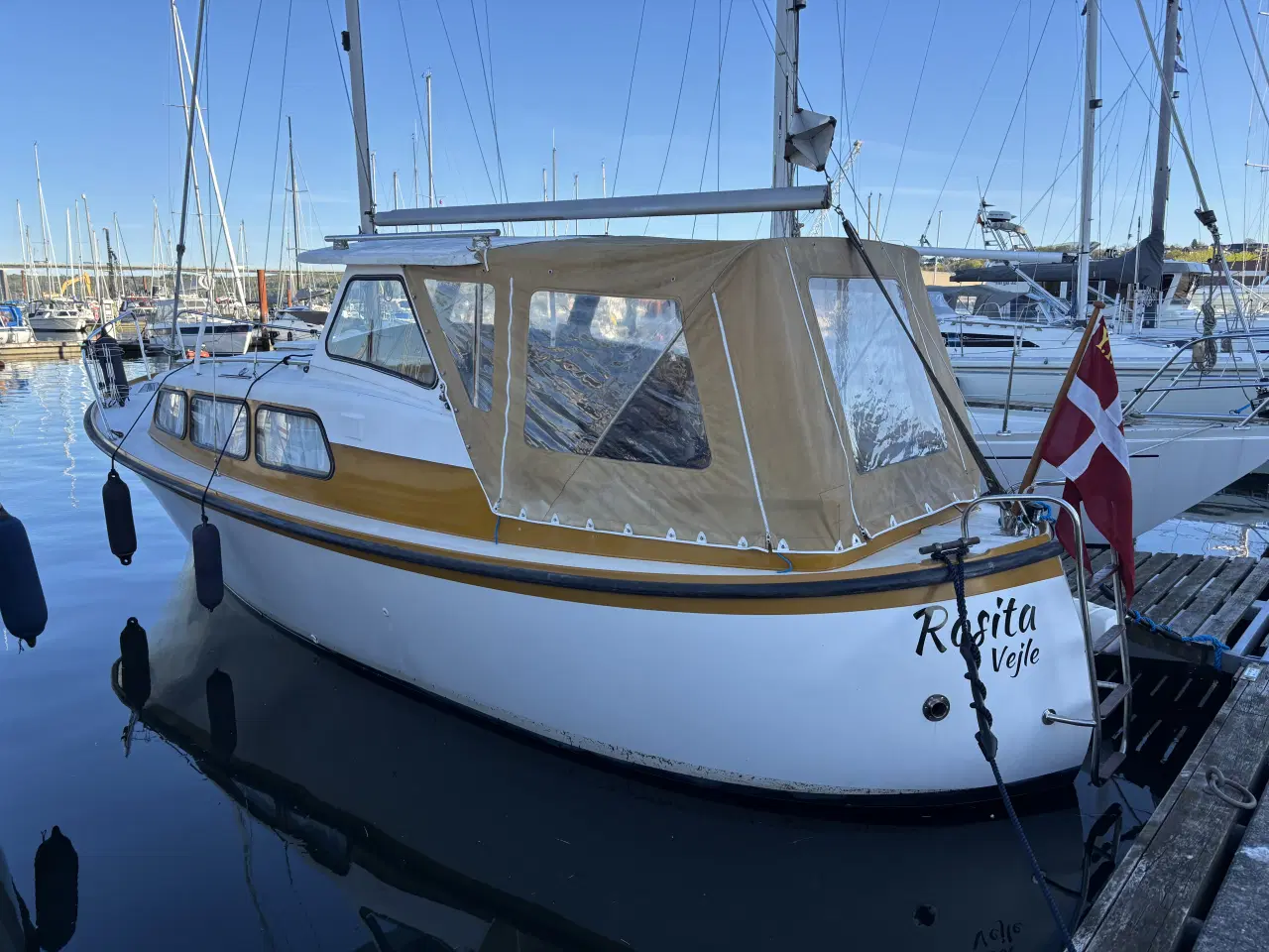 Billede 1 - Sejlklar Luna 26 motorsejler fra 1977