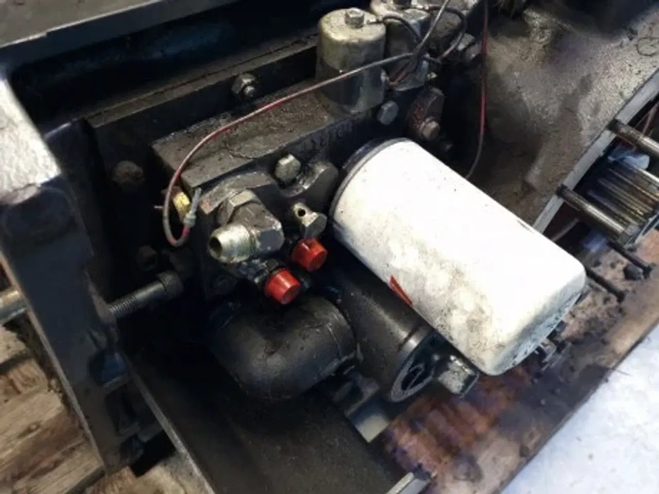 Billede 15 - Valmet 505 Gearkasse / Transmission 30232130