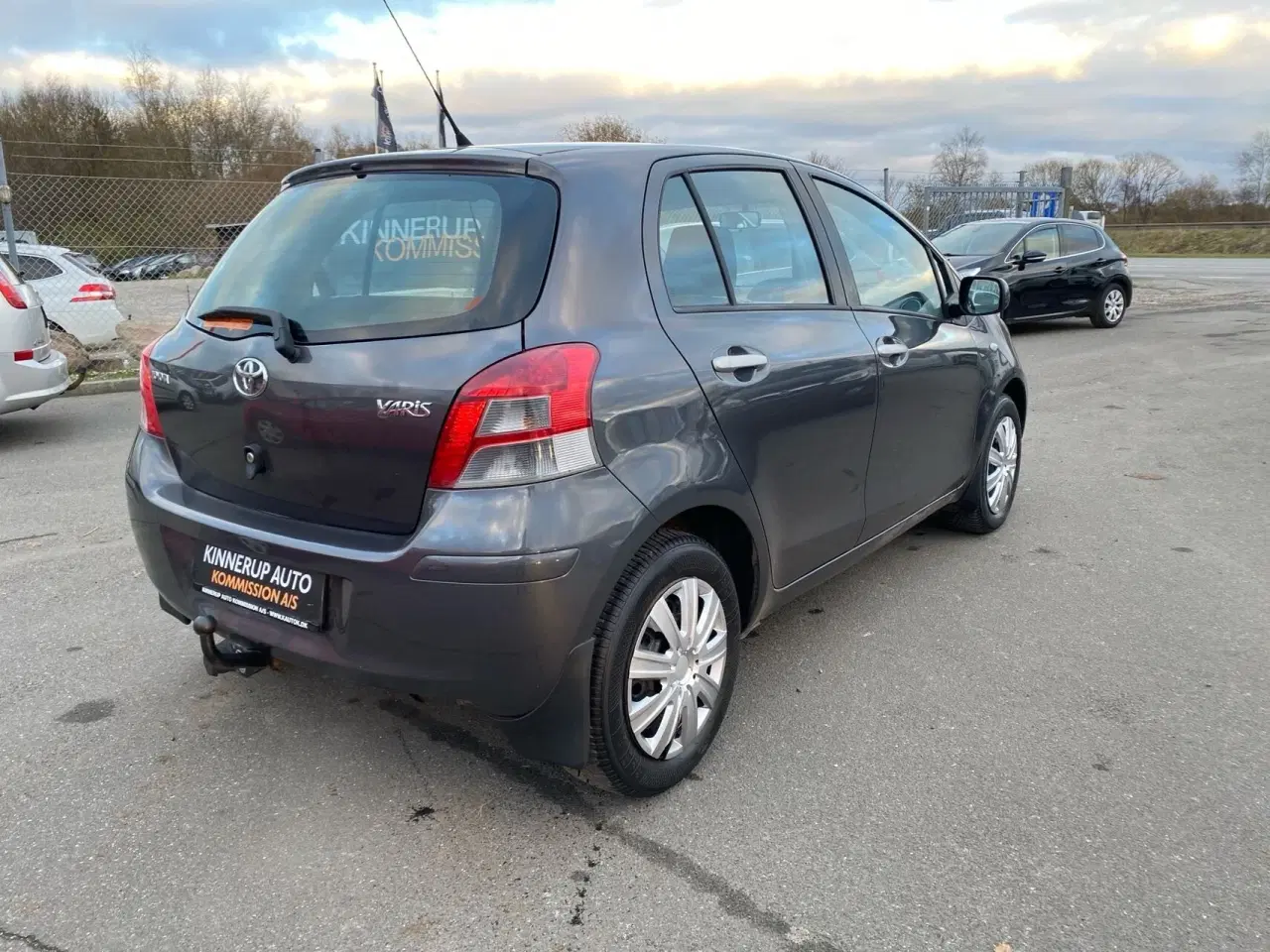 Billede 3 - Toyota Yaris 1,0 VVT-I T1 69HK 5d