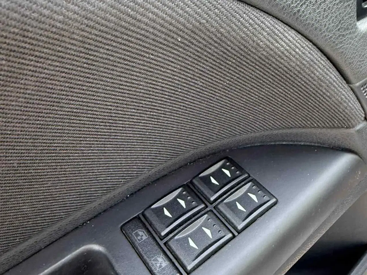 Billede 10 - Ford Mondeo 1,8 125 Ambiente