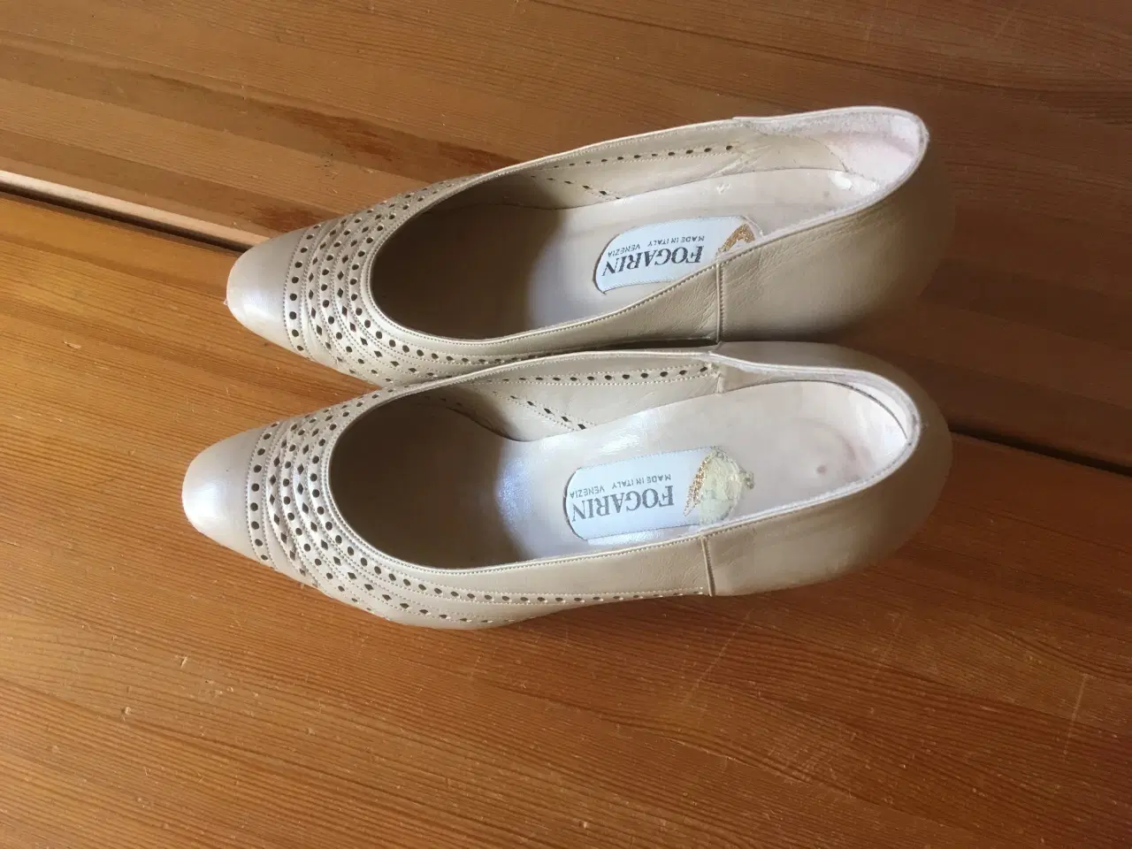 Billede 2 - Stilletter 4 par - forskellige. Pr. par kr. 100,-