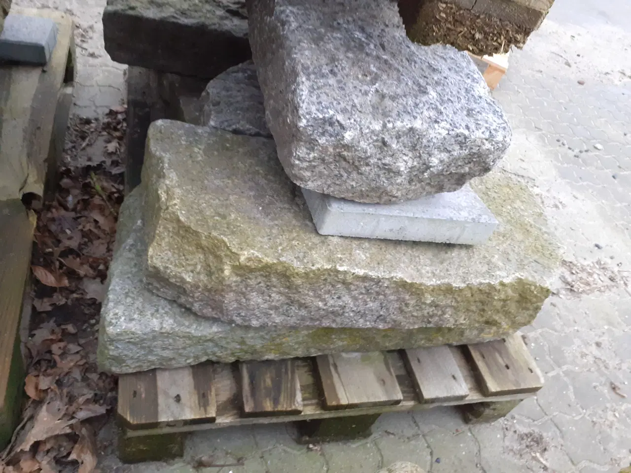 Billede 10 - Diverse granitblokke.