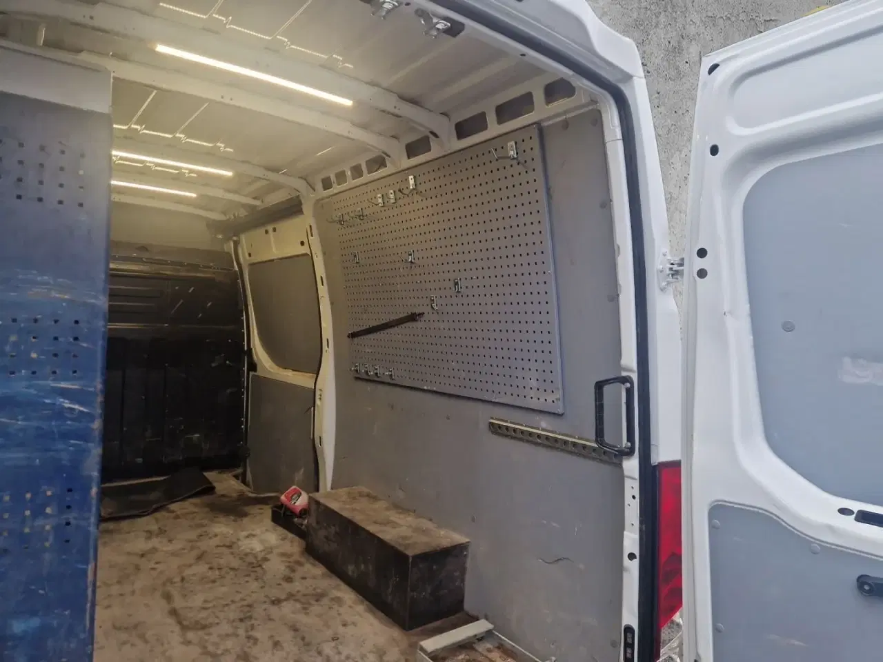 Billede 11 - Iveco Daily 3,0 35S18 12m³ Van AG8