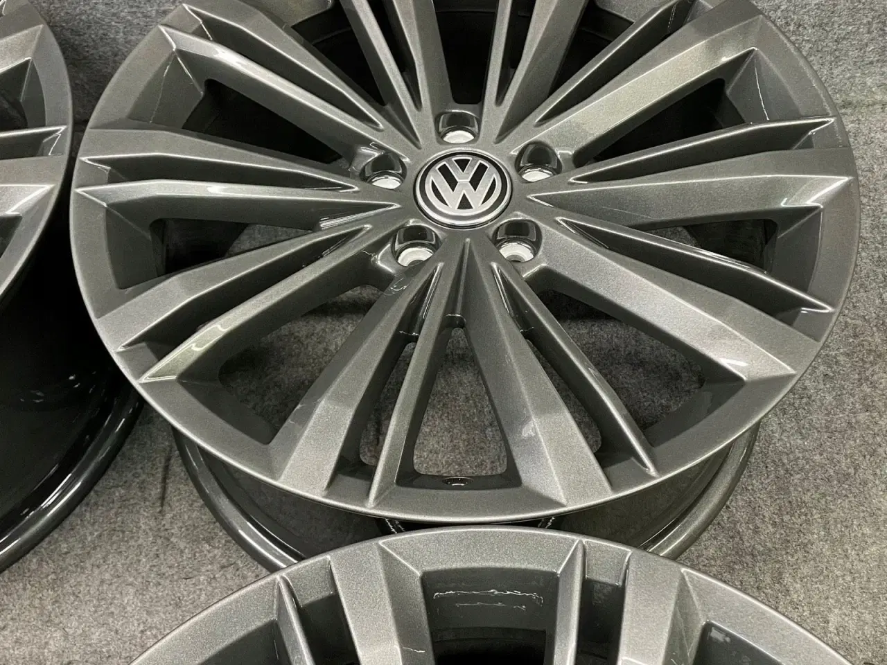 Billede 2 - ALUFÆLGE VW PASSAT B8 3G0 LIVERPOOL 18"