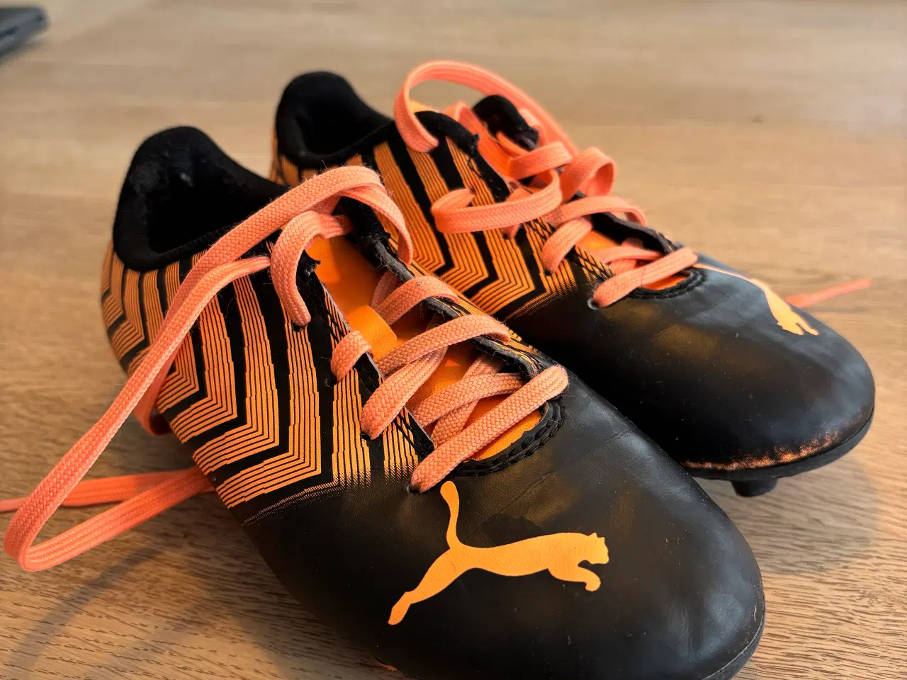 Billede 1 - Puma fodboldstøvle str. 30