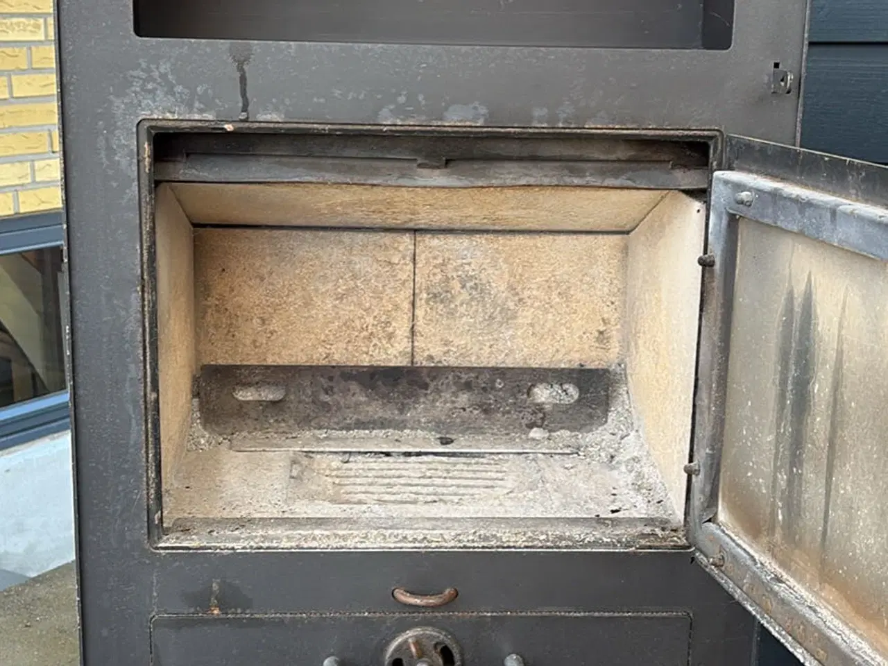 Billede 2 - Brændeovn Viking 4 med dråbeformet underlagsplade
