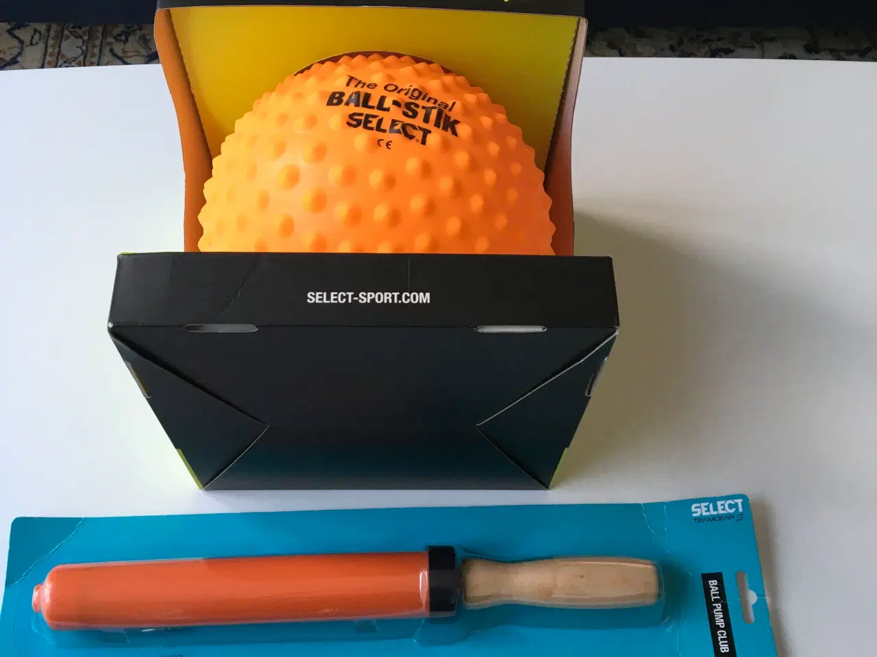 Billede 1 - Pilatesudstyr, Ny stor SELECT Ball-stik bold og pu