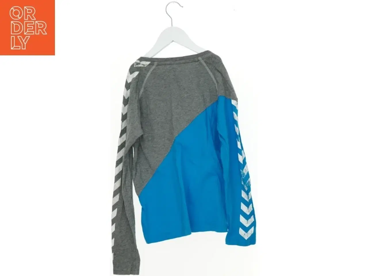Billede 2 - Bluse fra Hummel (str. 152 cm)