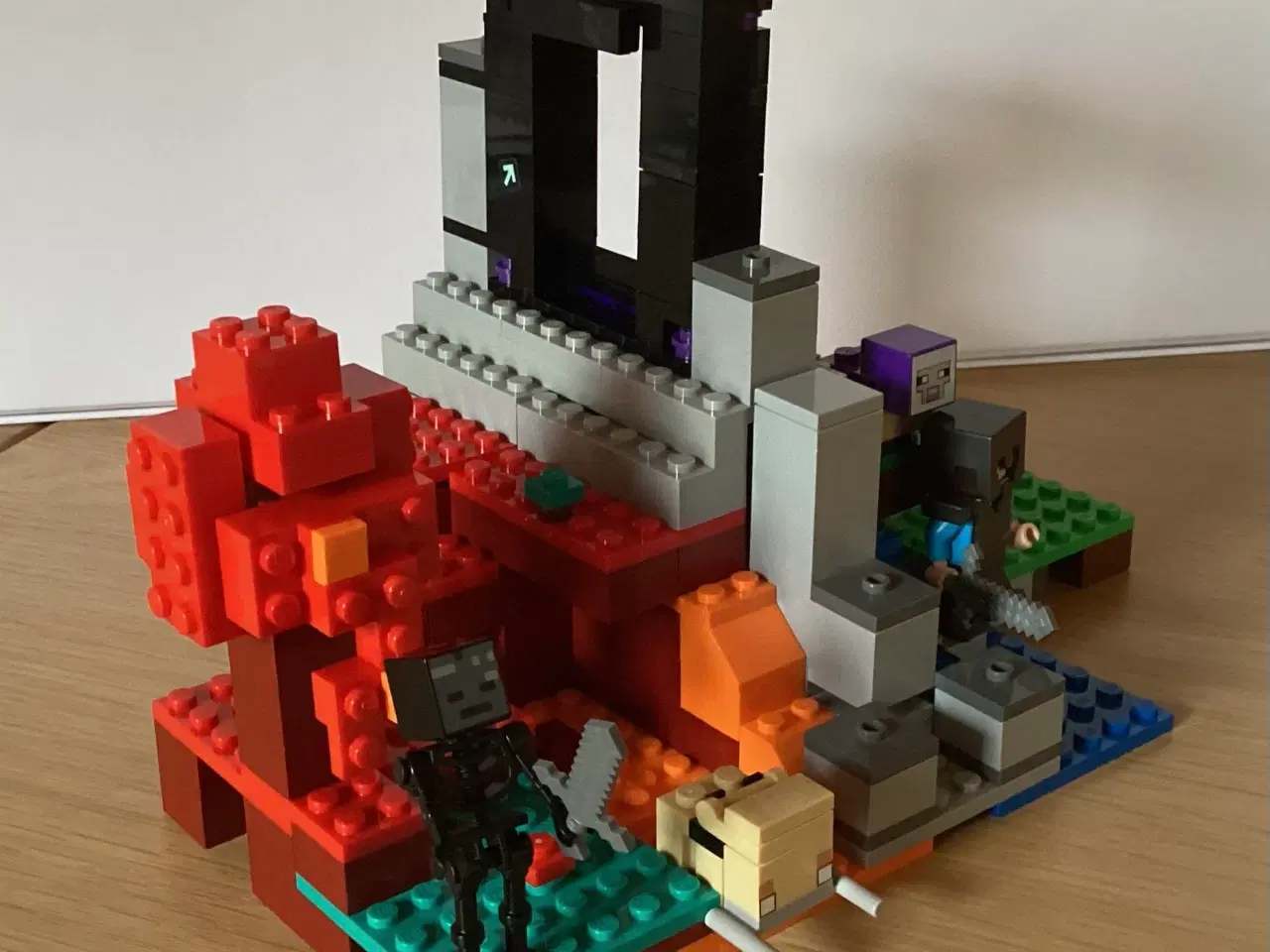 Billede 2 - Minecraft Lego, Den Ødelagte Portal nr. 21172, 