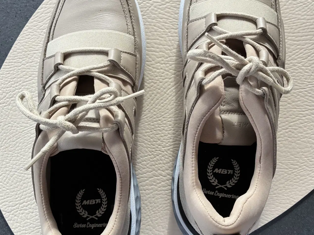 Billede 1 - Dame fritidssko MBT aktivitetsnuvau 3.