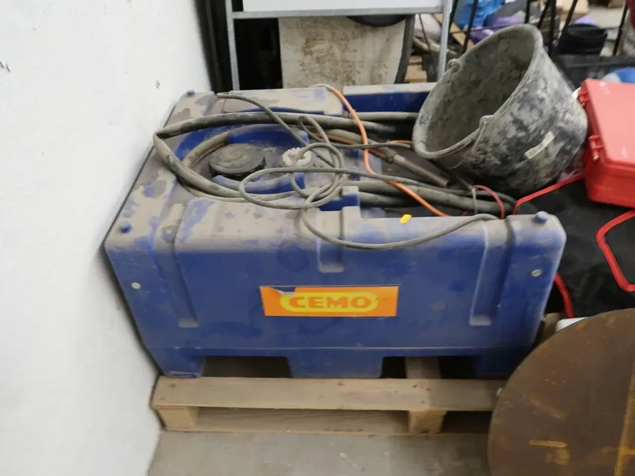 Billede 1 - Dieseltank med pumpe CEMO
