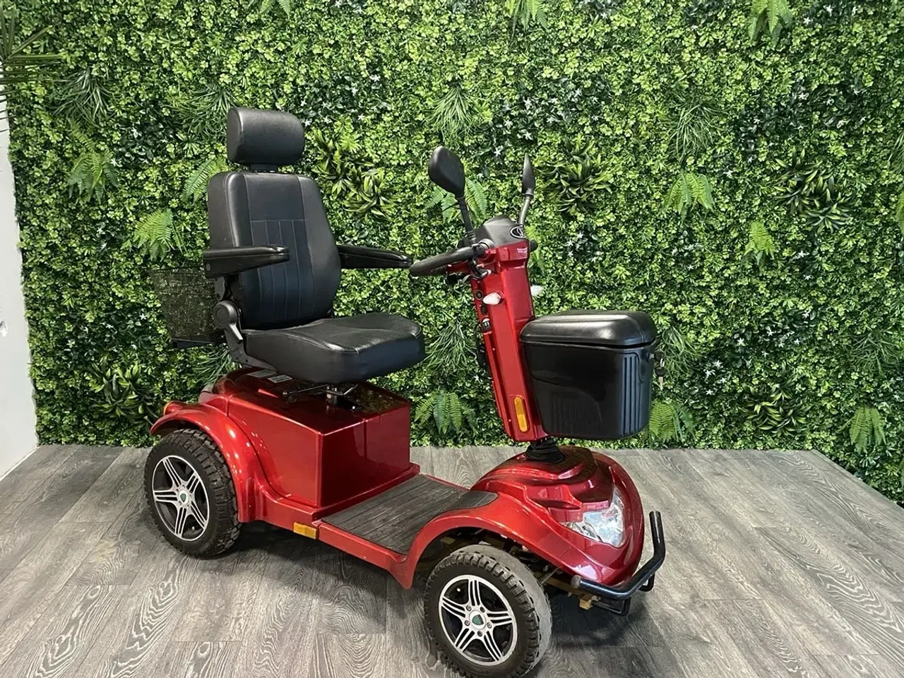 Billede 1 - LM-700 rød