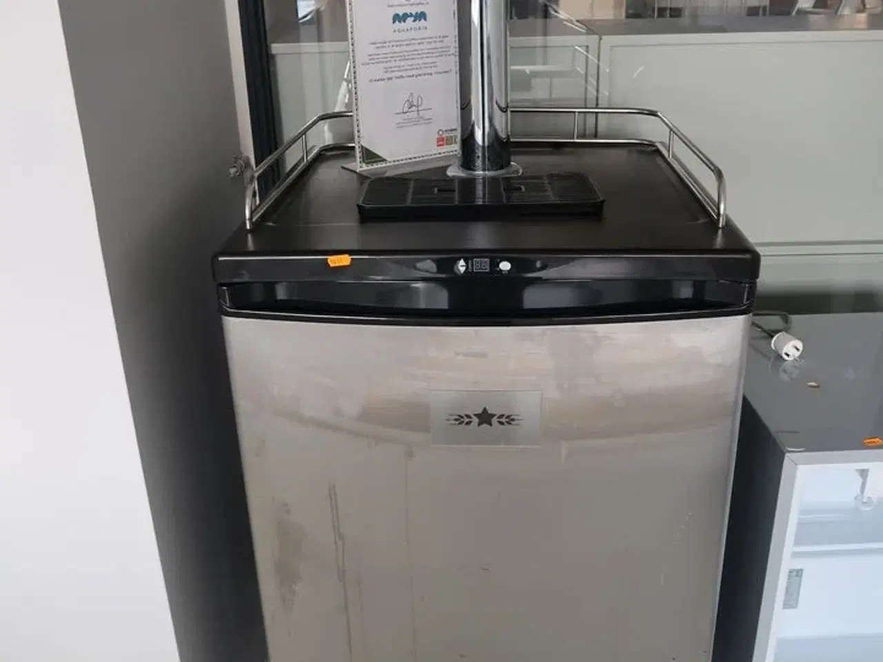 Billede 1 - Køleskab med taphane MANGROVE JACKS KEGERATOR