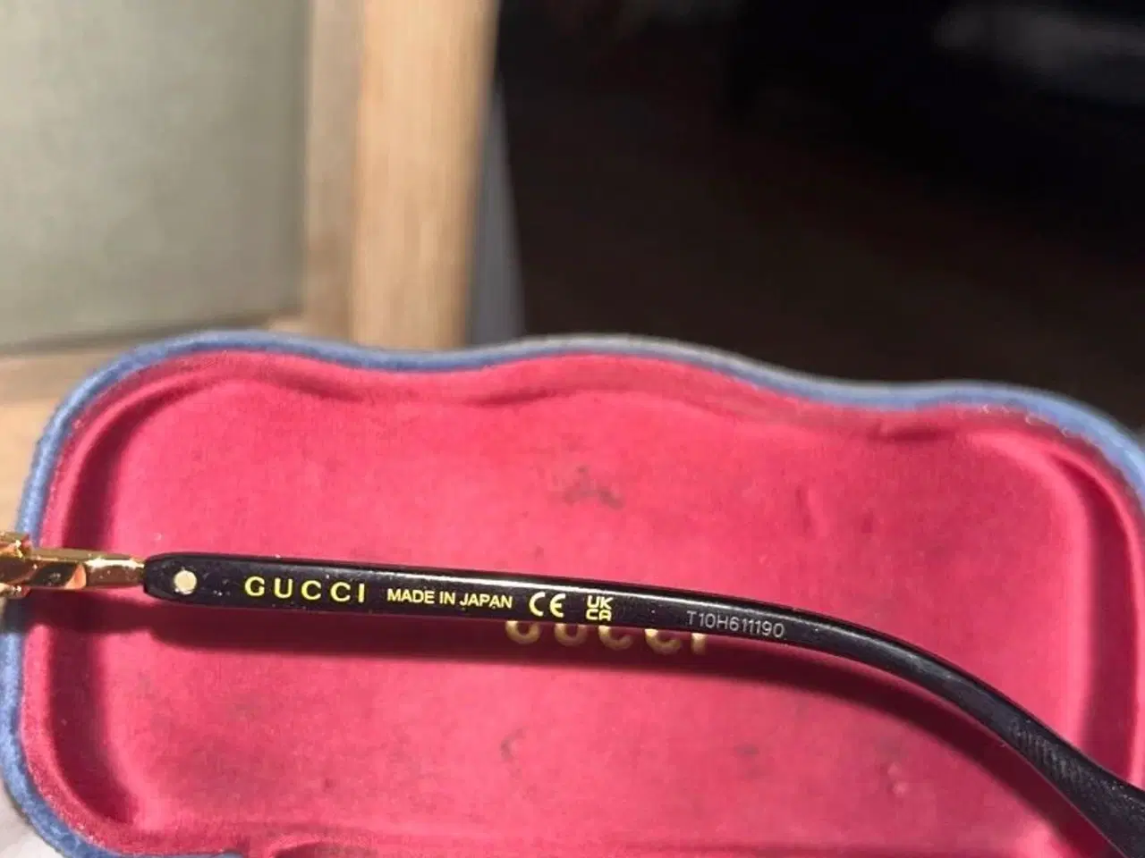 Billede 4 - Gucci Solbriller (Model GG1221S 001) - Som Ny