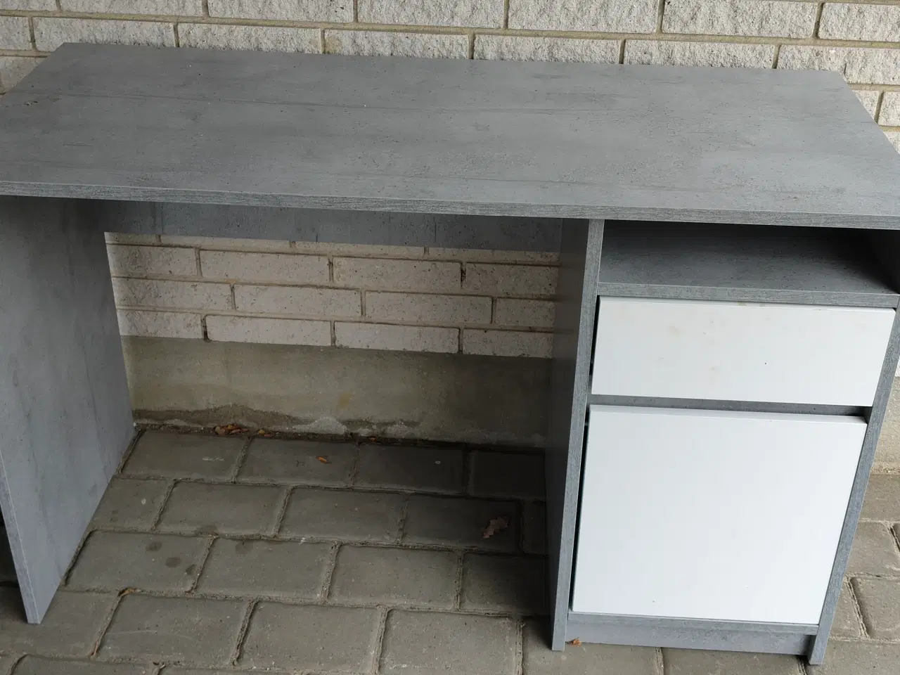 Billede 1 - Skrivebord i Herning