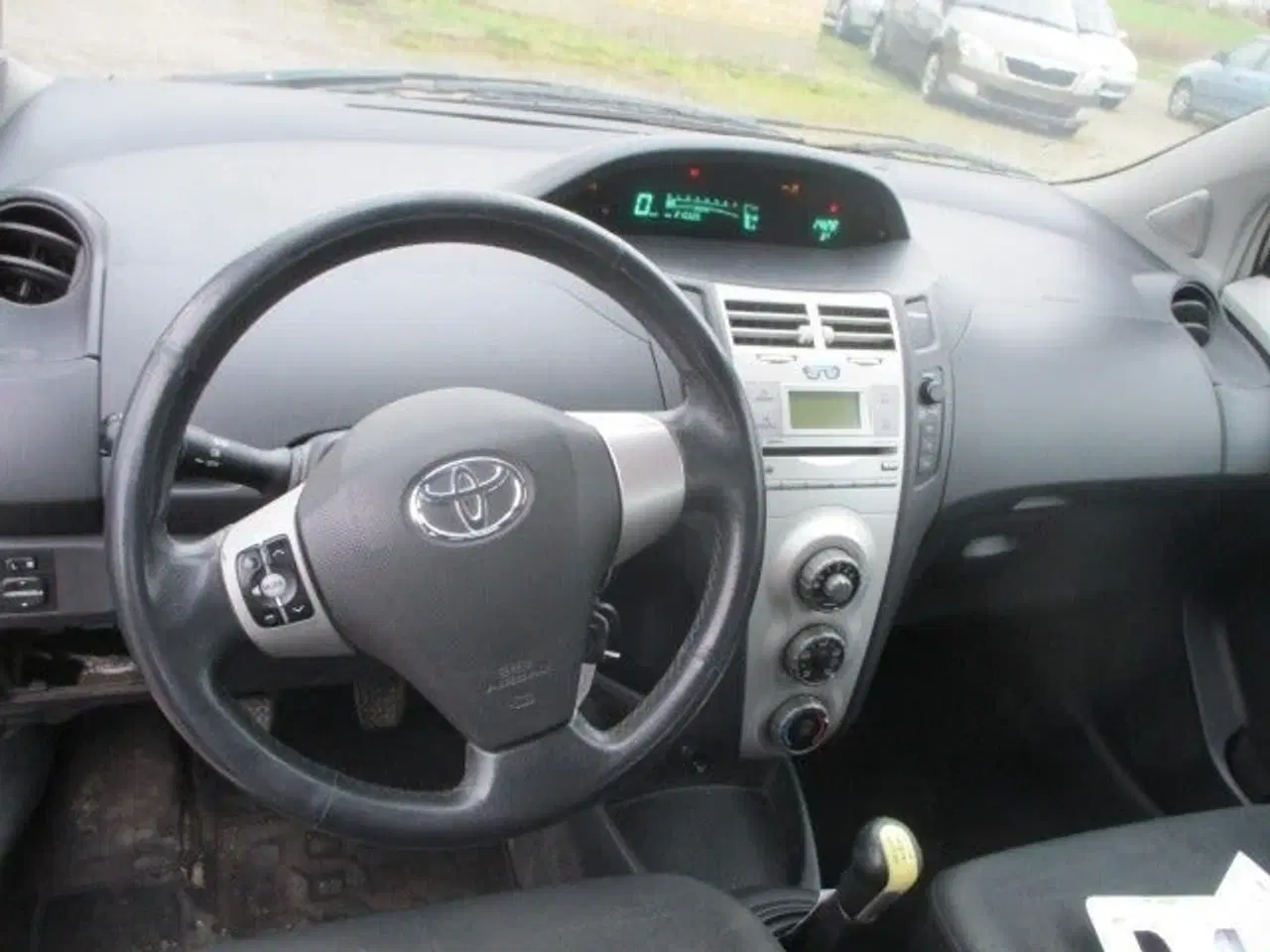 Billede 9 - Toyota Yaris 1,3 Luna