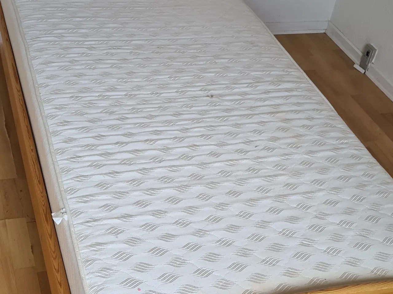 Billede 12 - møbler gives væk gratis