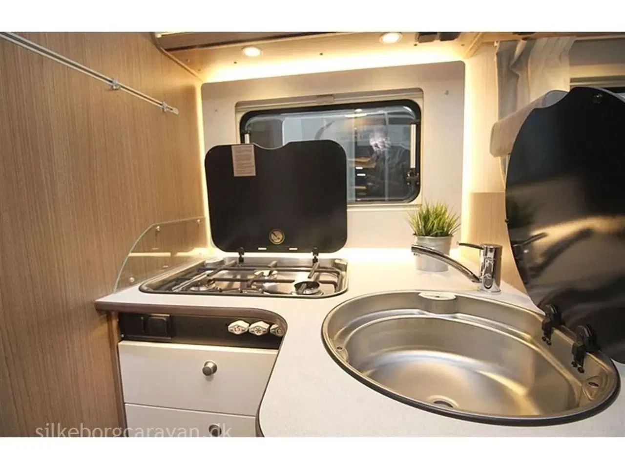 Billede 6 - 2021 - Carado T 447 Clever + Edition