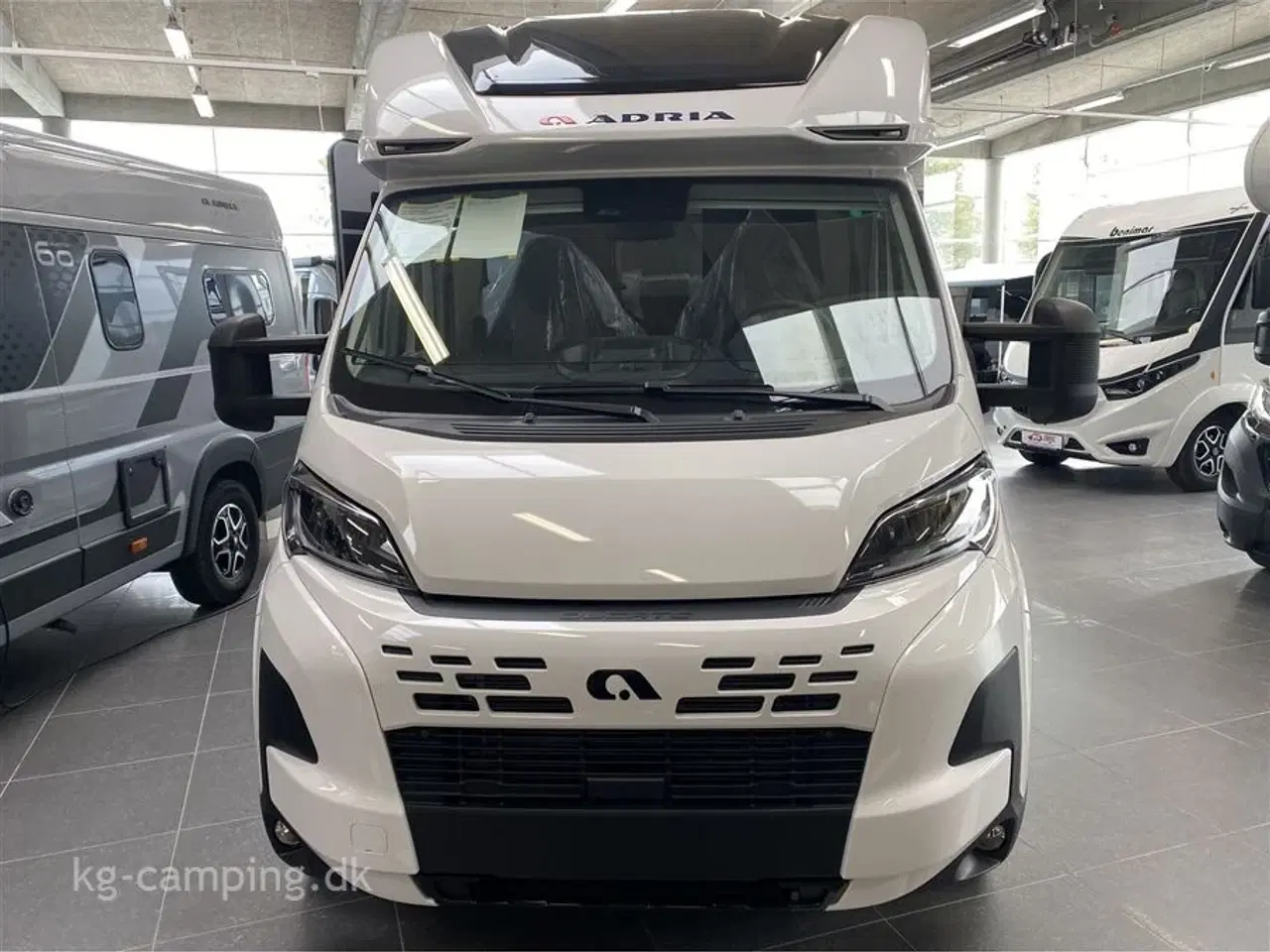 Billede 2 - 2025 - Adria Coral AXESS 650 DL   Ny Adria Coral 650 DL årgang 2025 NU PÅ LAGER