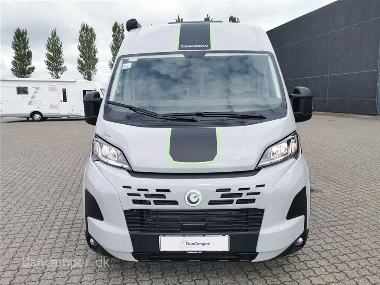 Billede 2 - 2024 - Chausson V594 Max   Flot nyt design - van med to dobbeltsenge på tværs i køjesystem. 2,2, L motor , 140 HK, articpakke, solcelle og markise m.m.