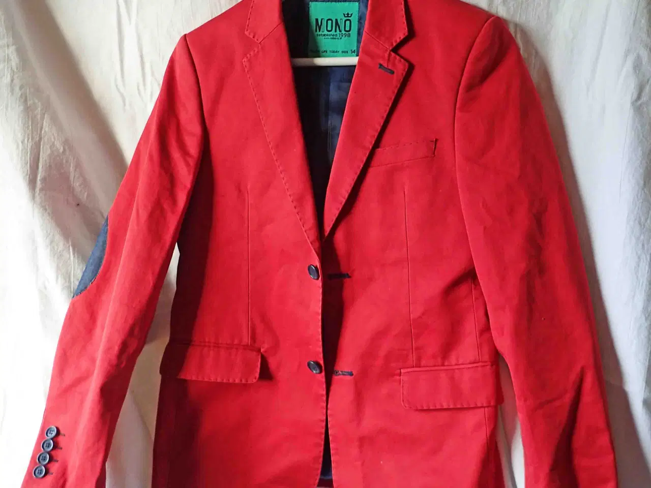 Billede 6 - Blazer jakke, Mono, Rød. Smarte detaljer