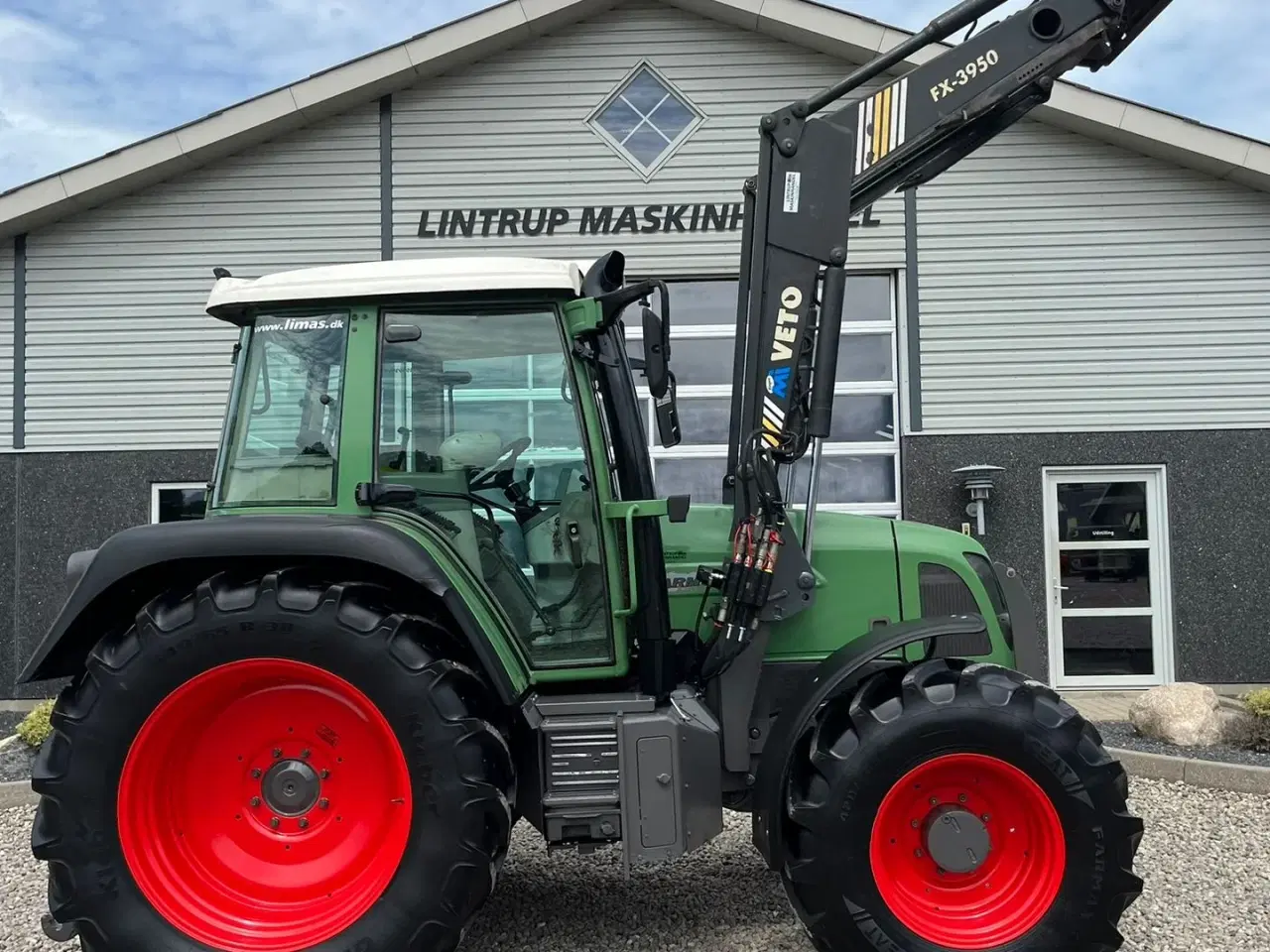 Billede 15 - Fendt 410 Vario med frontlæsser.