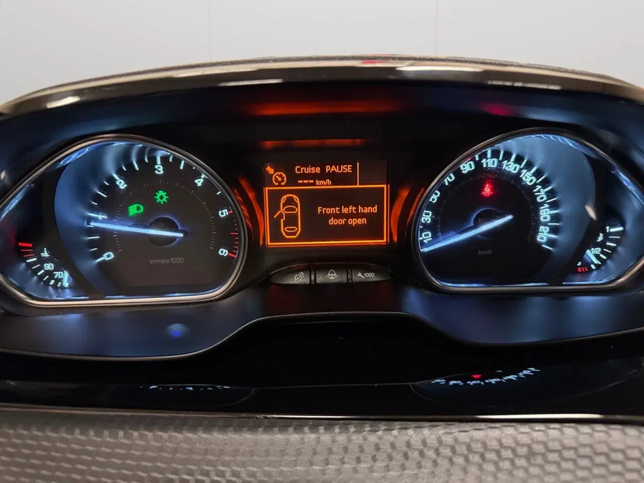 Billede 8 - Peugeot 2008 1,5 BlueHDi 100 Allure Sky