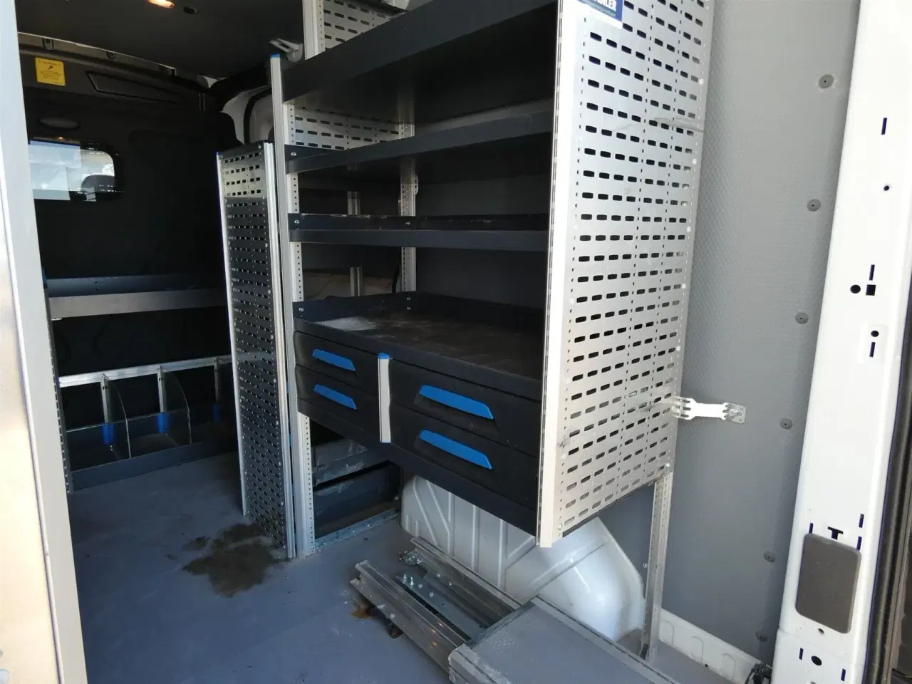 Billede 10 - Ford Transit 350 L2H2 2,0 TDCi Trend VÆRKSTEDSBIL 130HK Van Man.