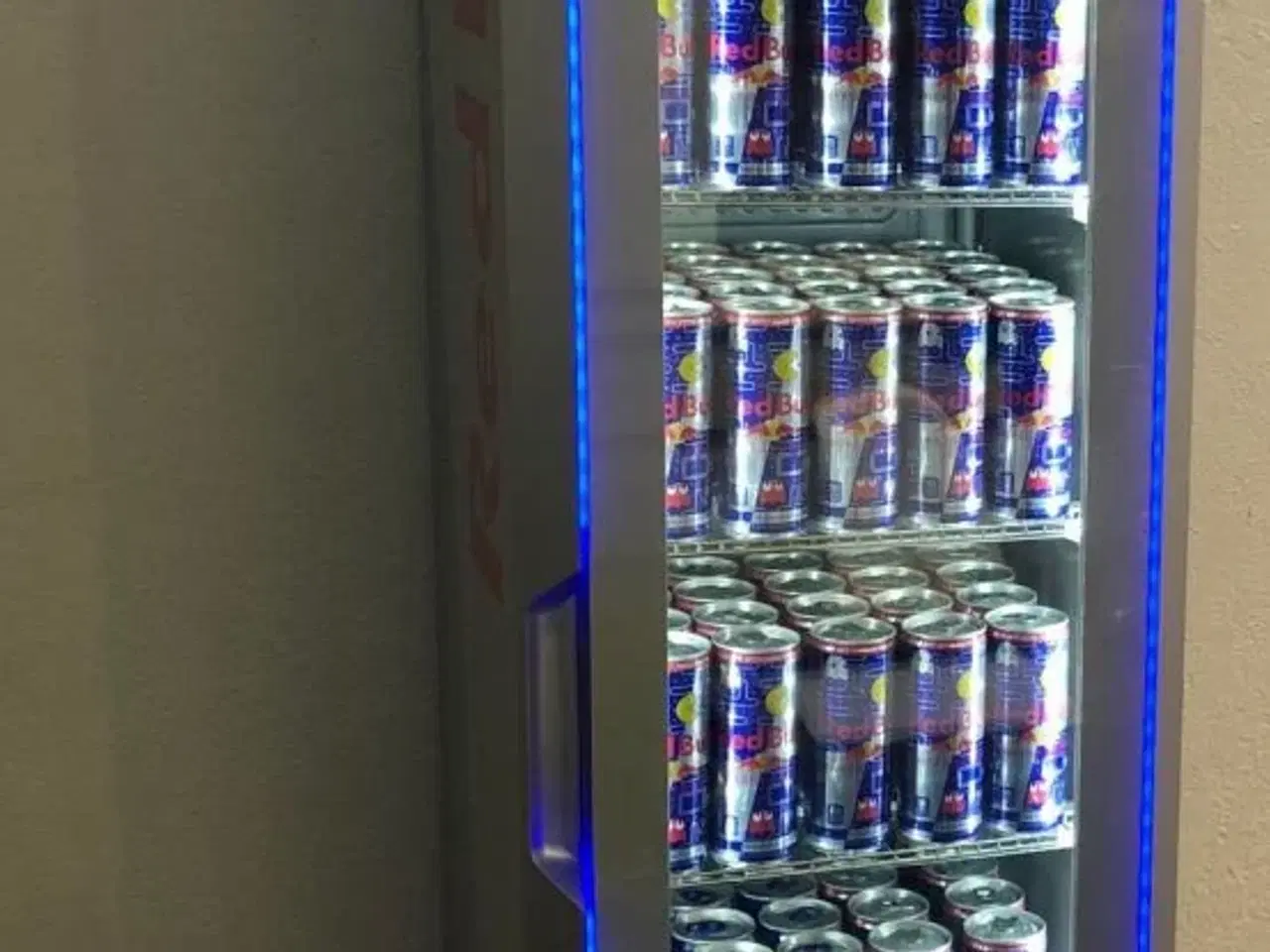Billede 1 - Redbull køleskab 