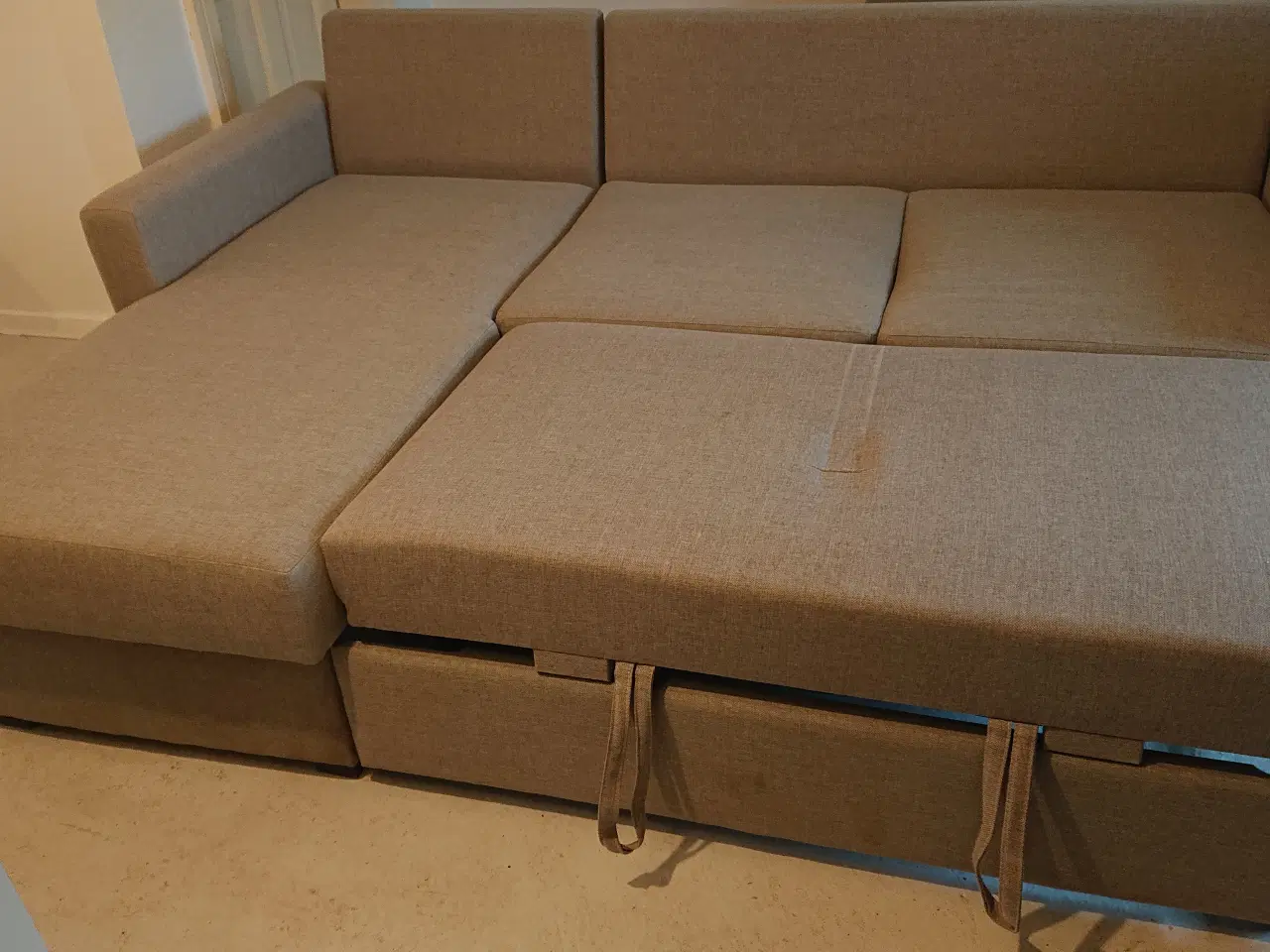 Billede 3 - Dobbelt sovesofa, liggemål 202x142, sandfarvet