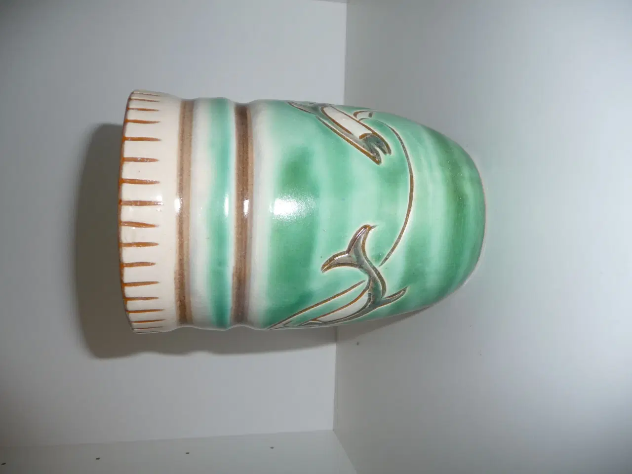 Billede 1 - keramik vase med fisk der springer
