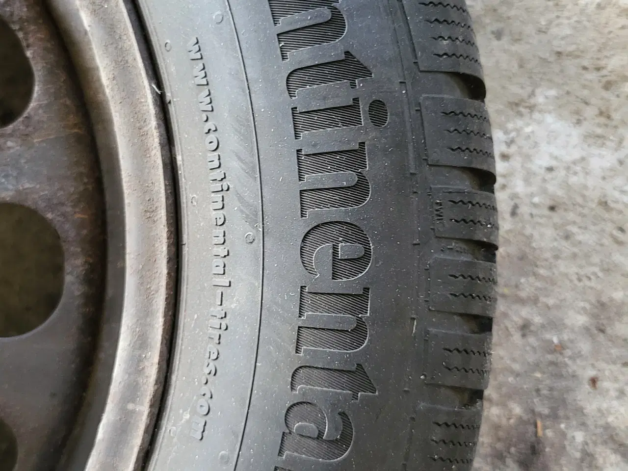 Billede 4 - VW Continental vinterdæk 16" 205-60