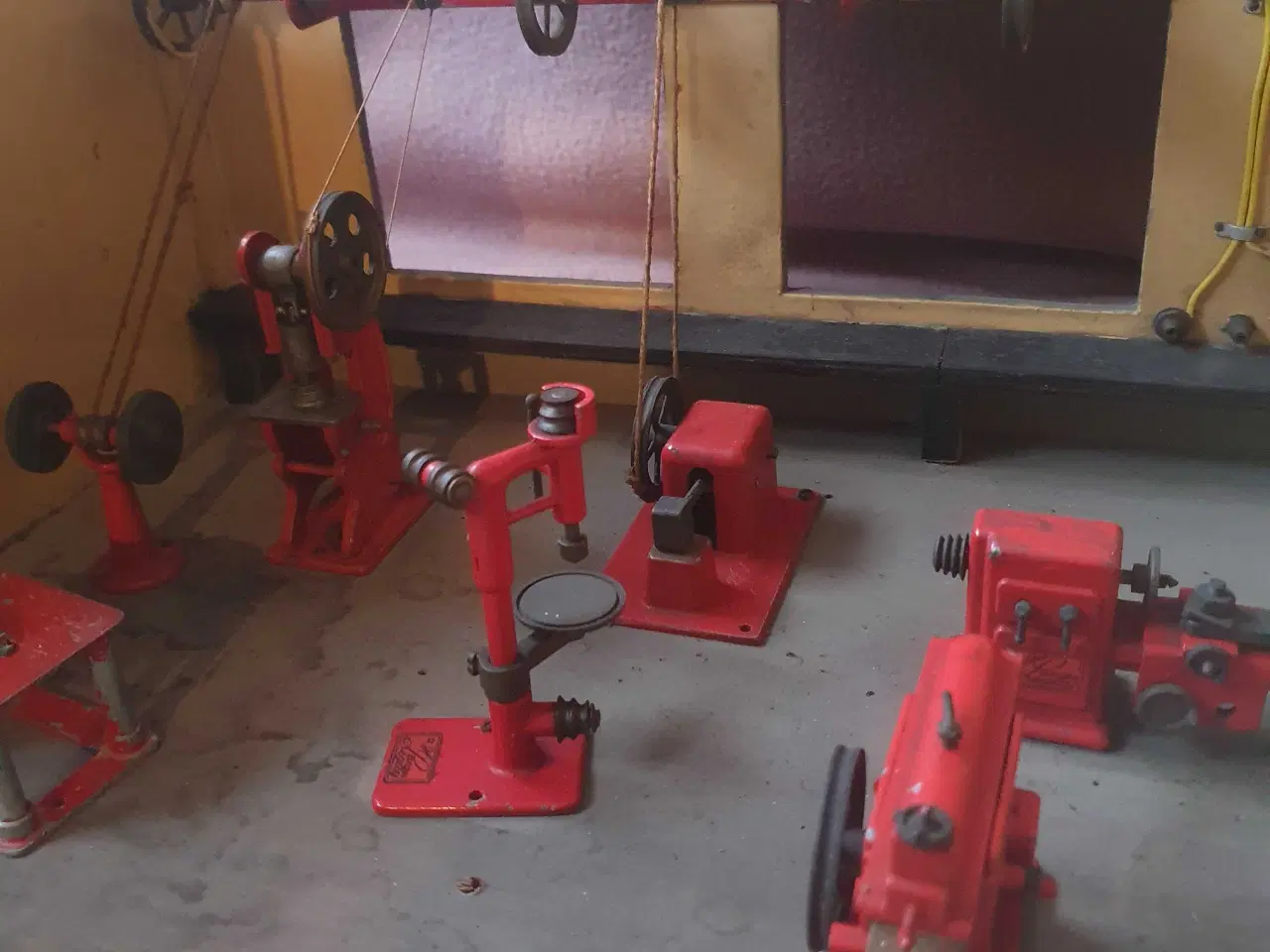 Billede 5 - Gammel miniature maskinfabrik