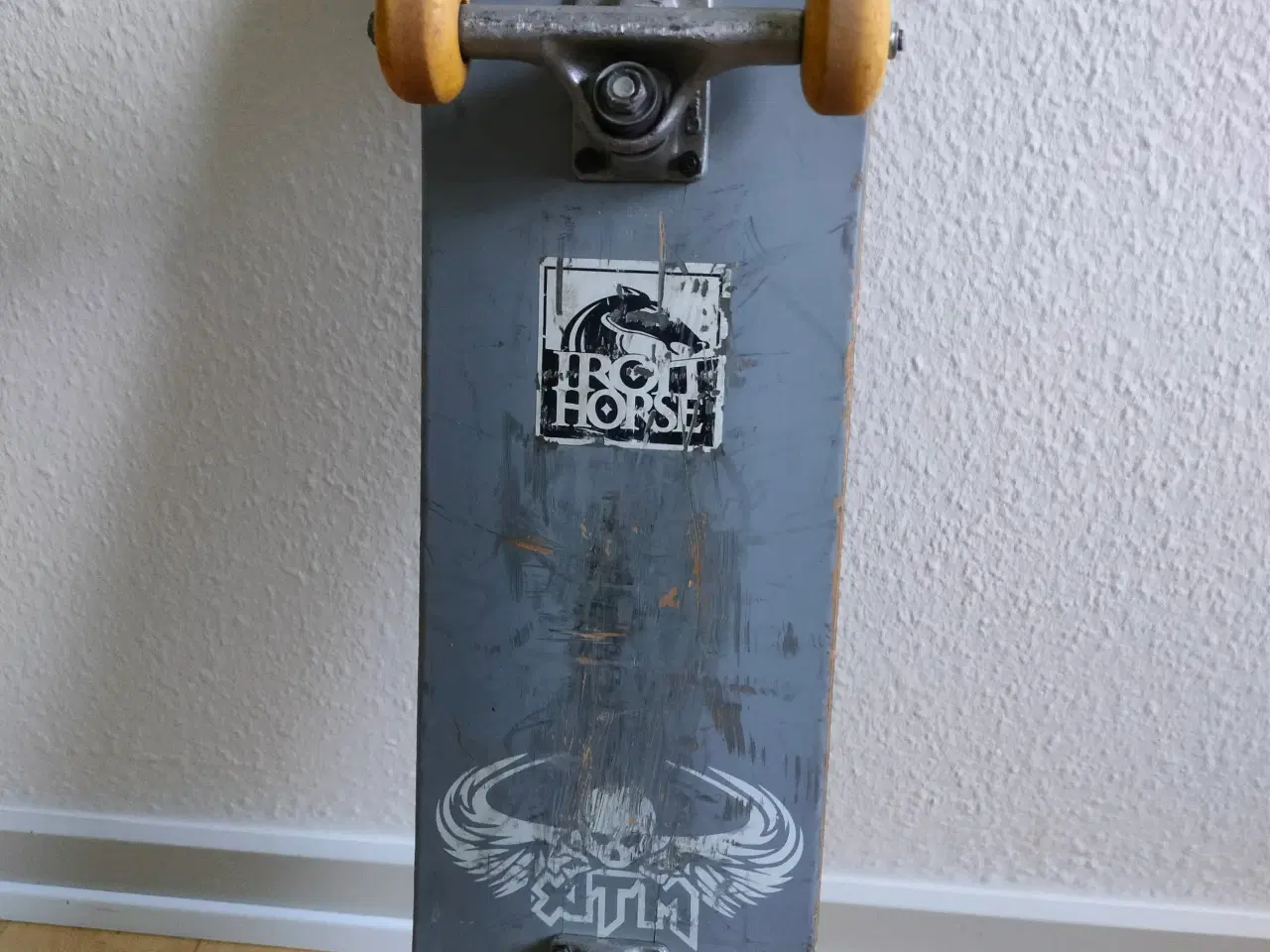 Billede 2 - ATM skateboard med Shadow Gullwing trucks 