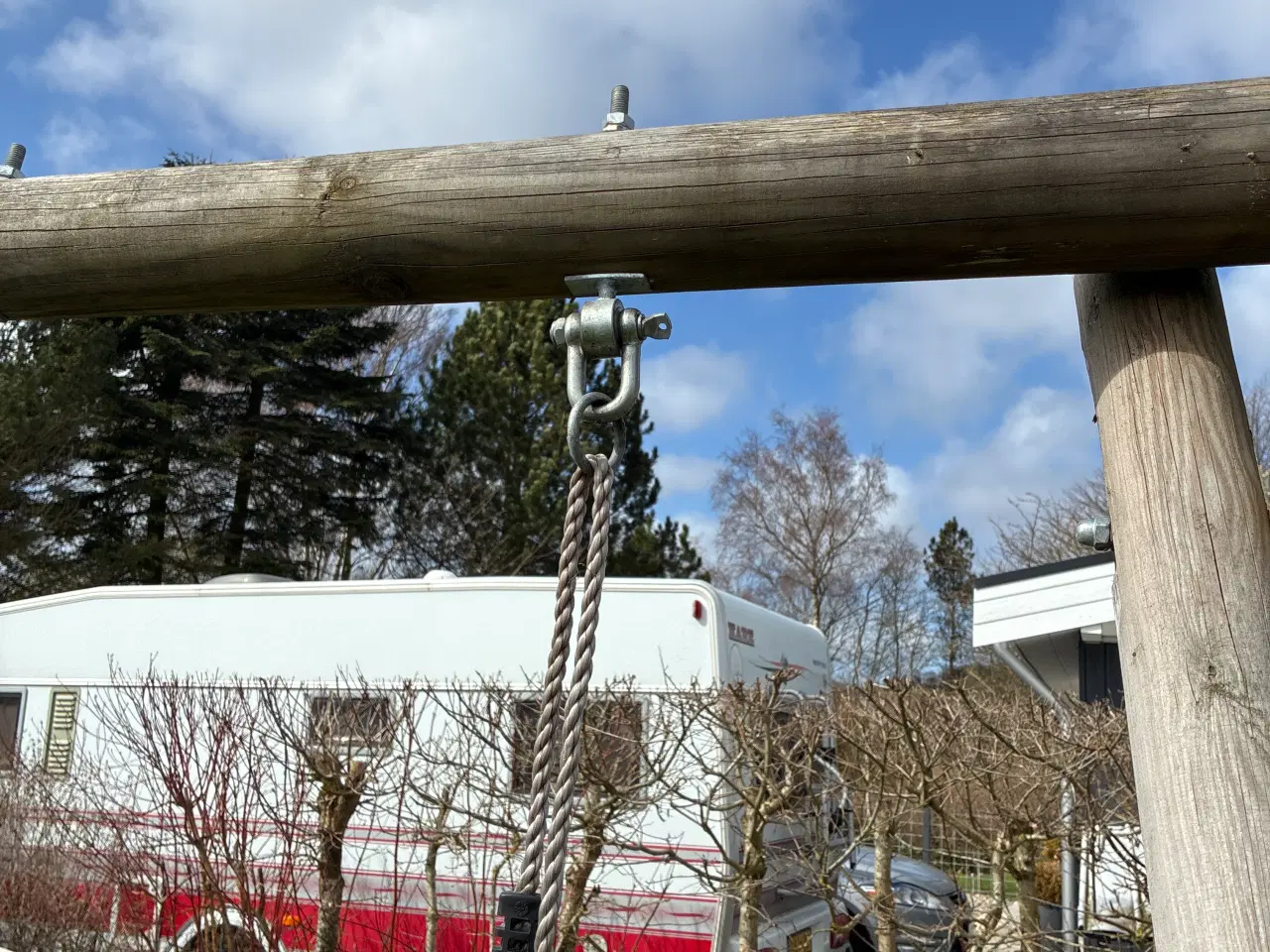 Billede 4 - Gyngestativ  med redegynge og Fundamentet 