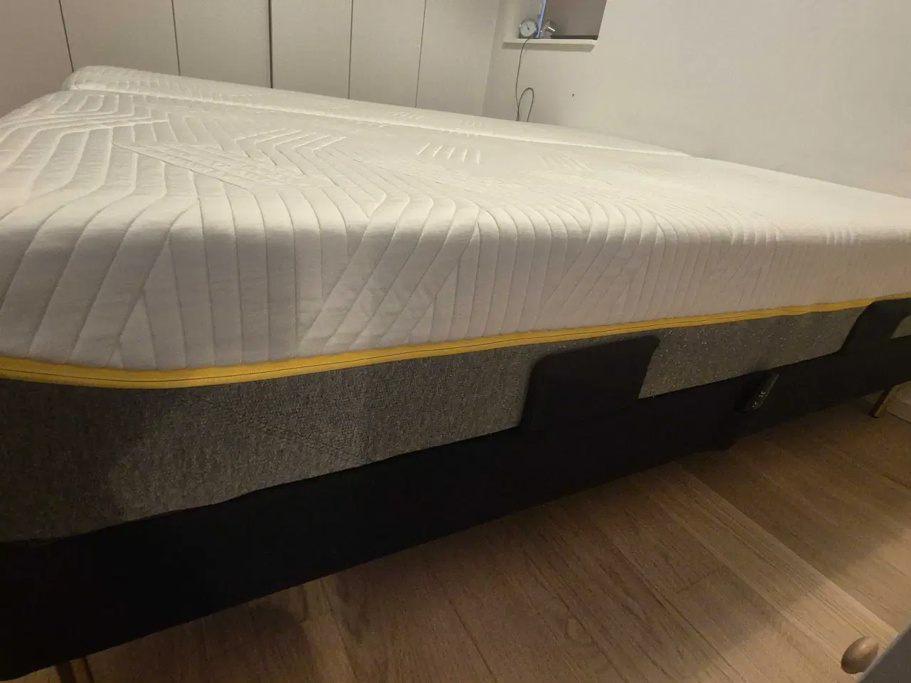 Billede 5 - Elevationsseng TEMPUR købspris 55.000
