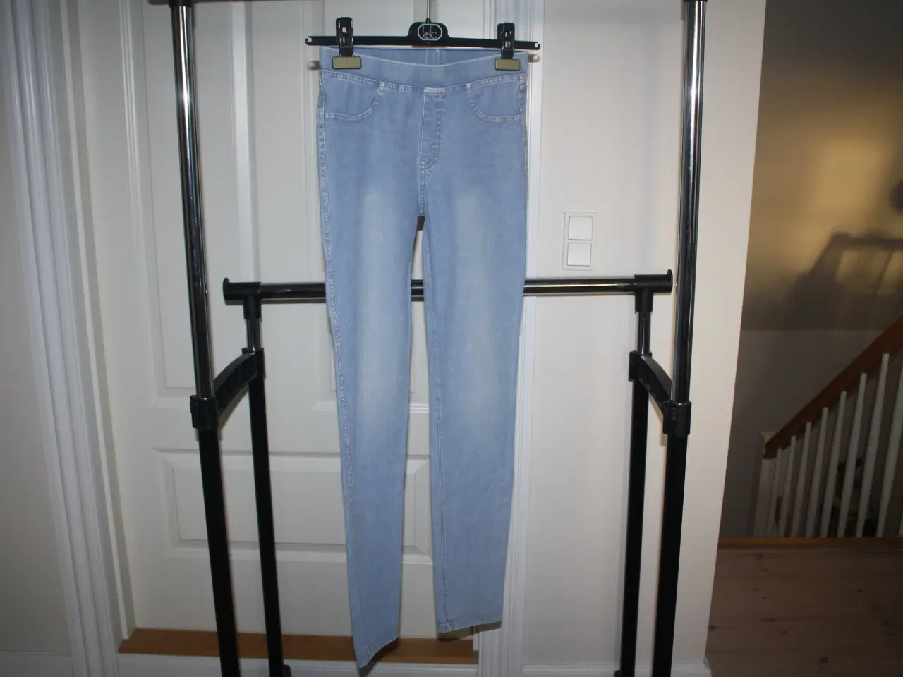 Billede 1 - Jeans str. 170