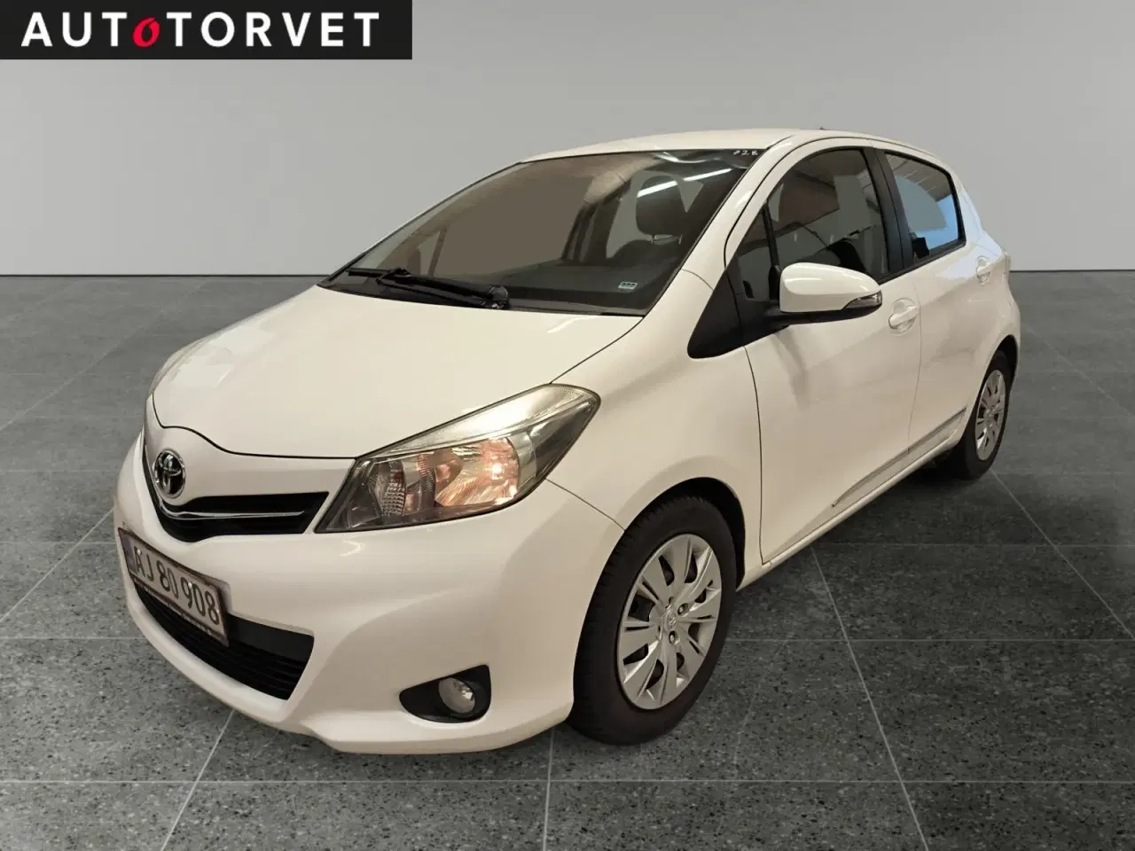 Billede 1 - Toyota Yaris 1,0 VVT-i T2