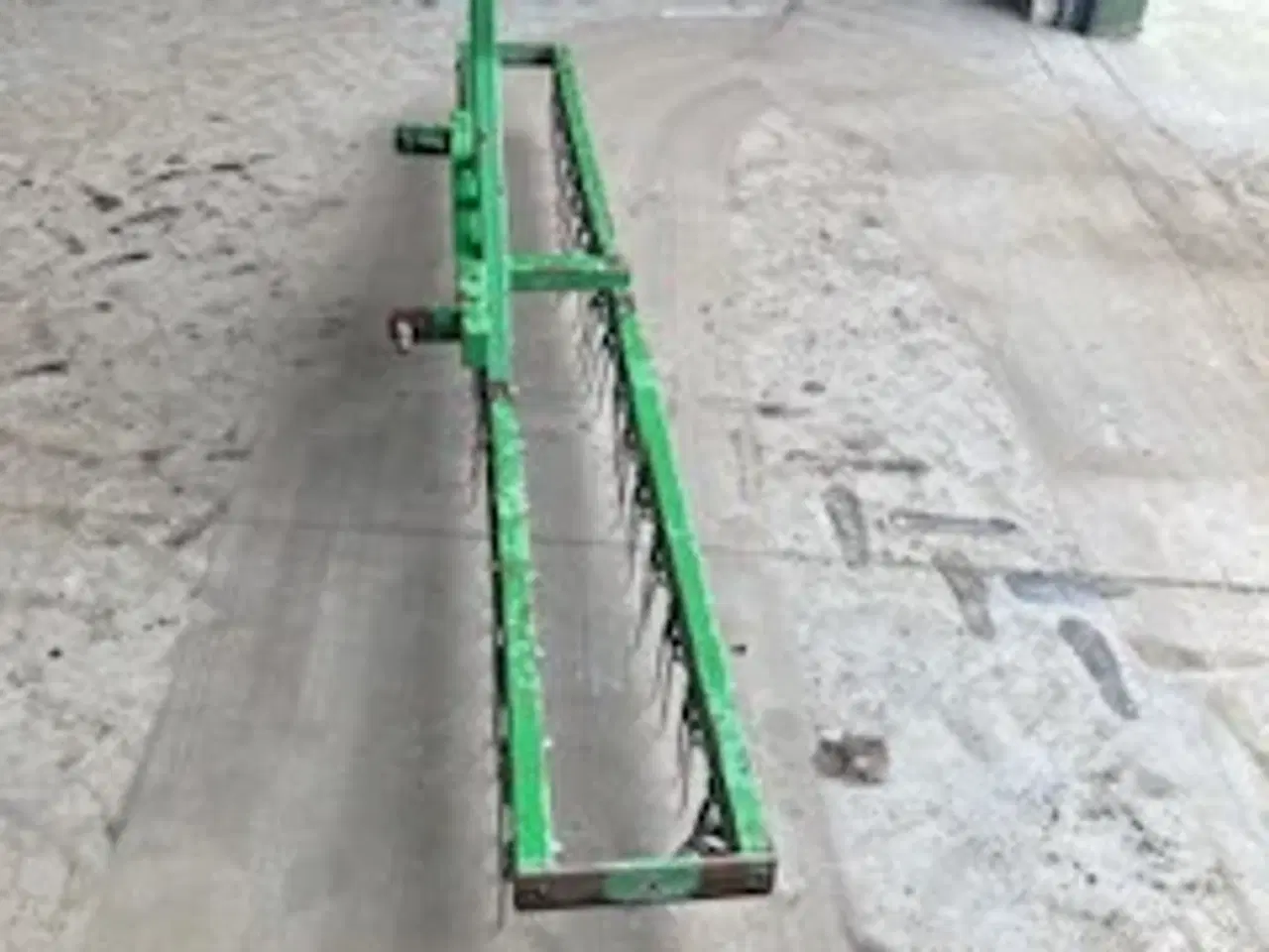 Billede 2 - Gårdspladsrive/Strigle