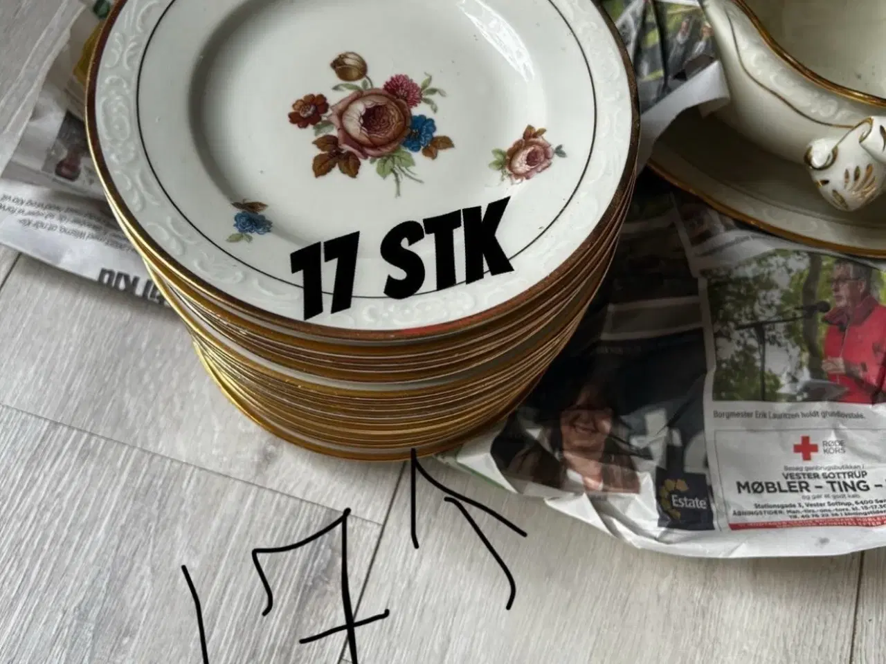 Billede 1 - Antik service fra kjøbenhavn porcelains malleri