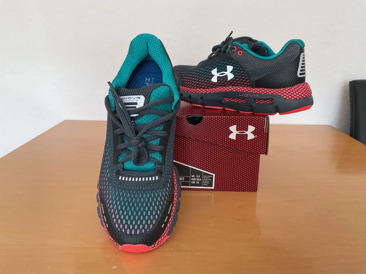 Billede 2 - UNDER ARMOUR løbesko